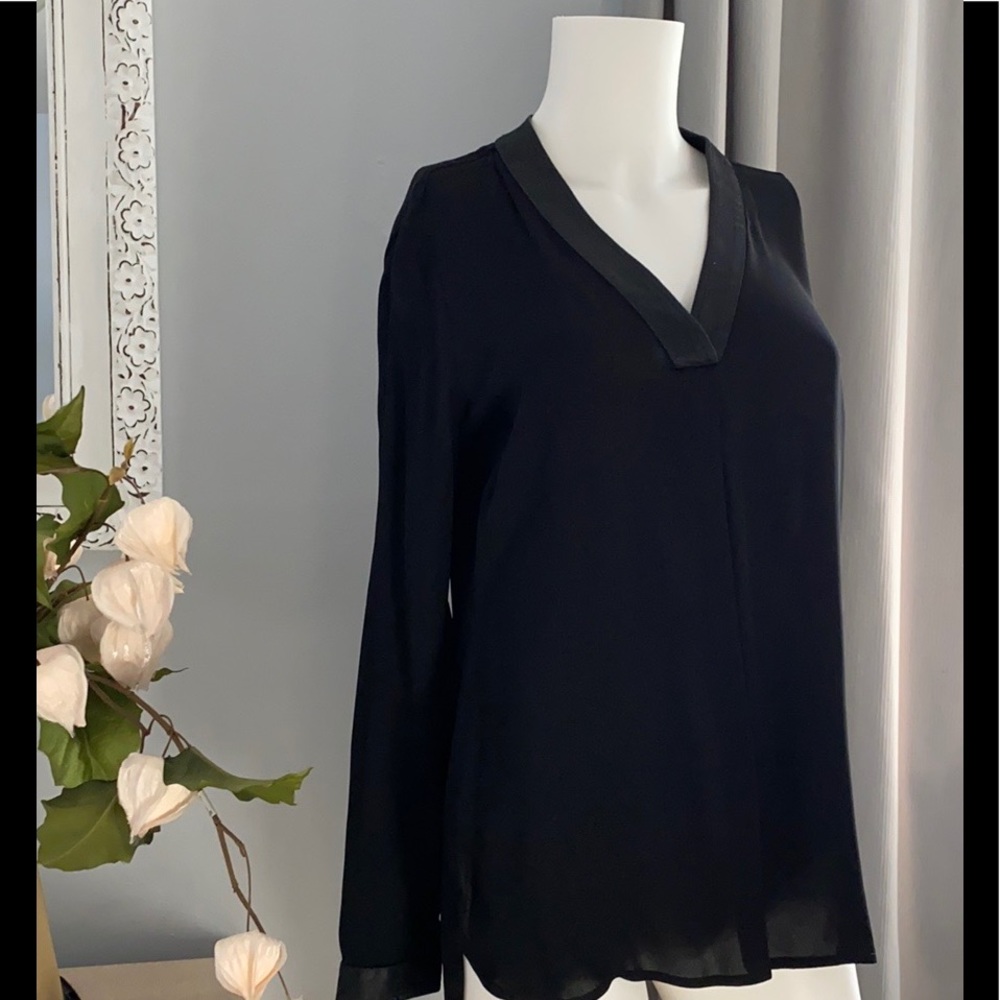 ETCETERA leather V-neck trim blouse in Size 2